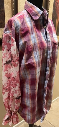 Image 3 of Vintage Funky Pink/Gray Cotton Shirt Pink Floral Print Sleeves Deer