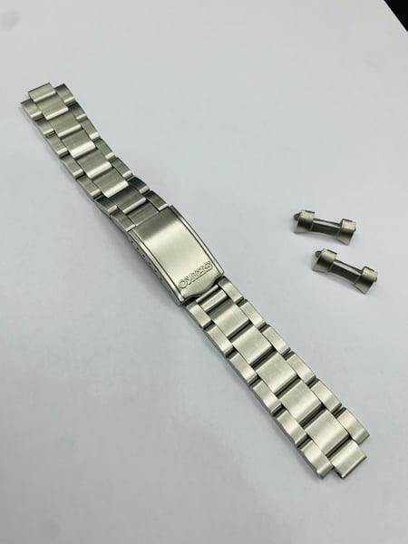 Image of 20mm Seiko curved lugs stainless steel gents watch strap,New.(MU-18)