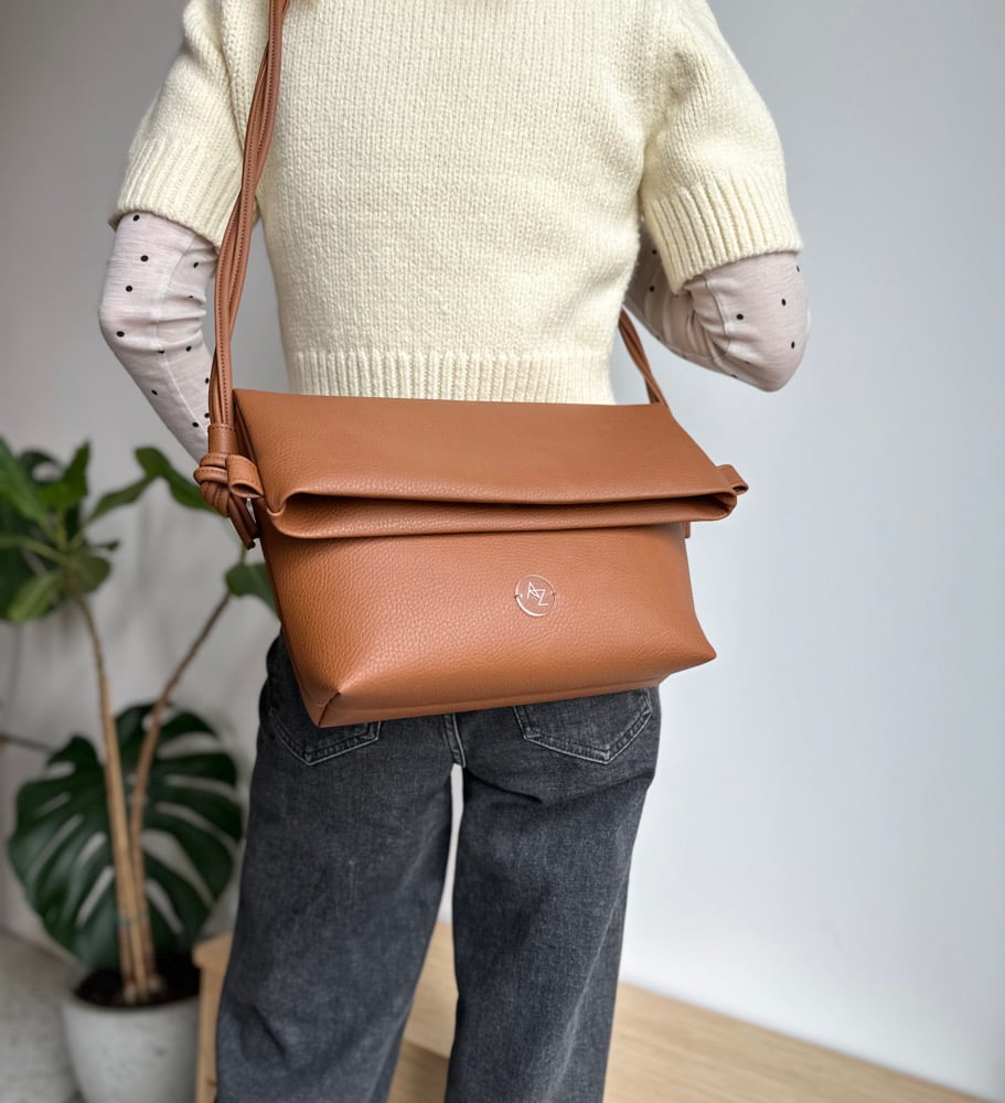 Image of Folded 2in1 bag cognac