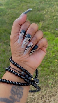 Image 3 of Nails - Long (Black w/Design)