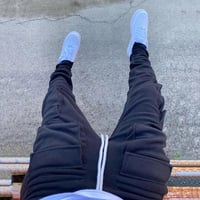 Cloud sweats cargo pocket (black)