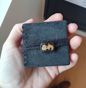 MEHR — mini livre — velours et pages noires