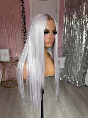 Image of Lilac straight kuxury( ready to ship) 