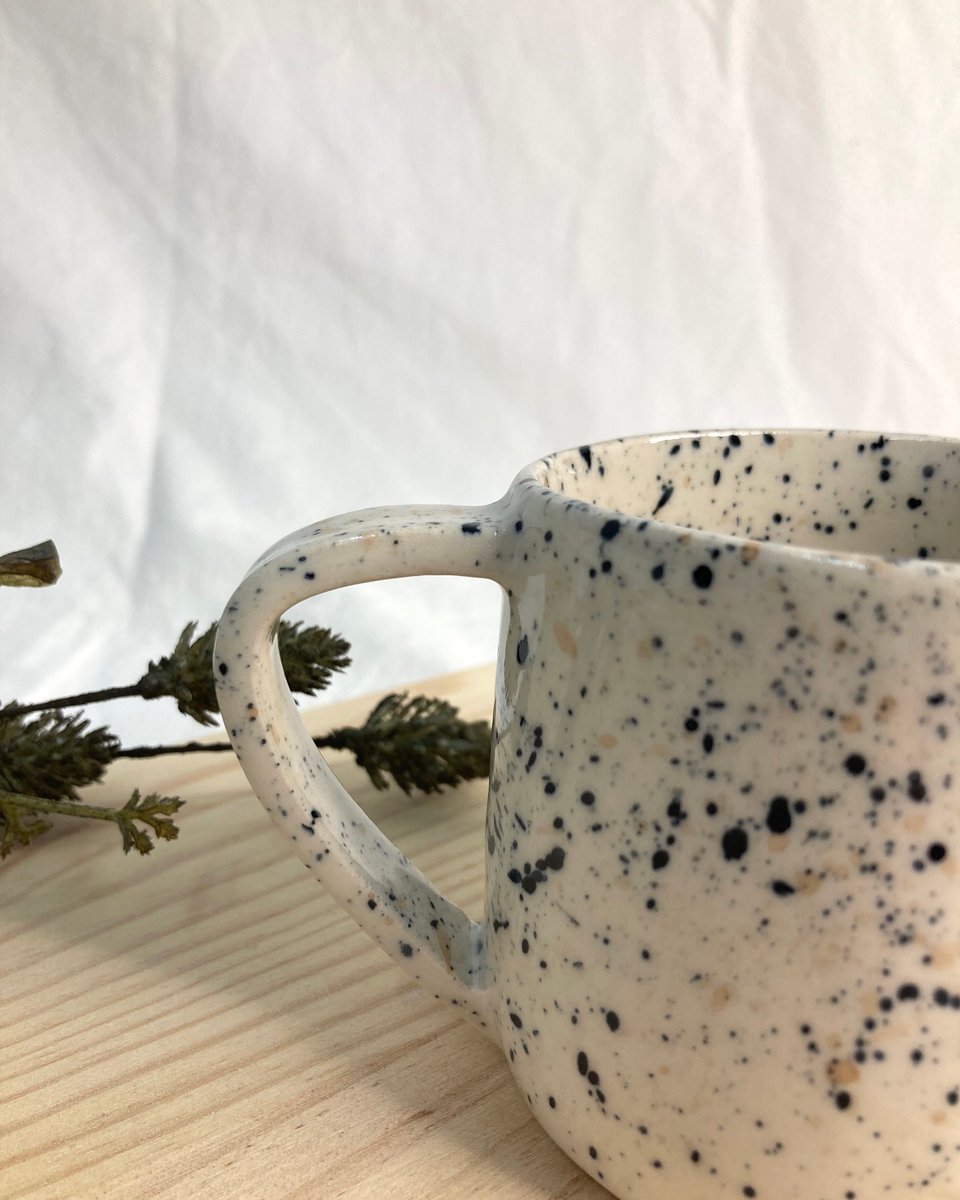 Taza cerámica con plato – Pau Cámara