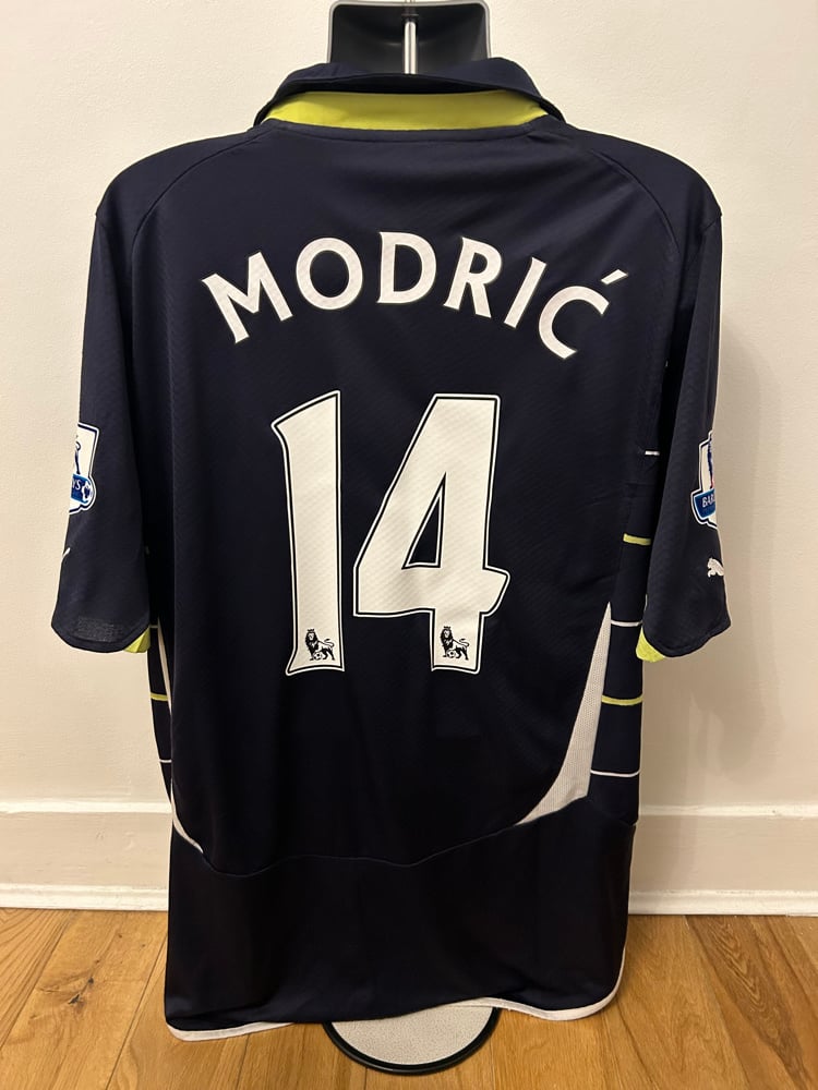 Image of Tottenham Hotspur “MODRIĆ 14” 2010/11 Third Shirt + PL patches (XL)