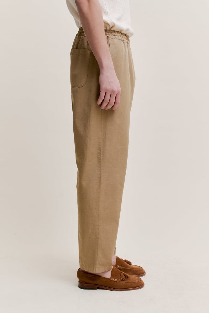 Image of A KIND OF GUISE BANASA PANTS SOFT ALMOND