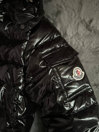 Image 5 of M shiny puffer jacket🖤✨