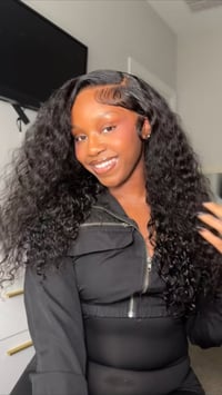 Image 2 of 360 frontal waterwave wig. 26in 