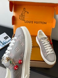 Image 8 of HINTING RUNNERS