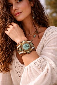 Image 3 of Manchette Terra Sacra