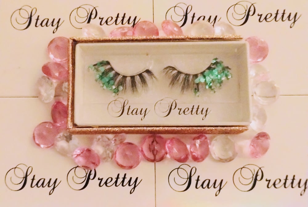 Image of Pretty Green Sparkle ✨💚