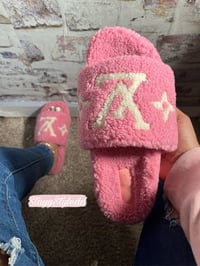 LV Pink Slides 