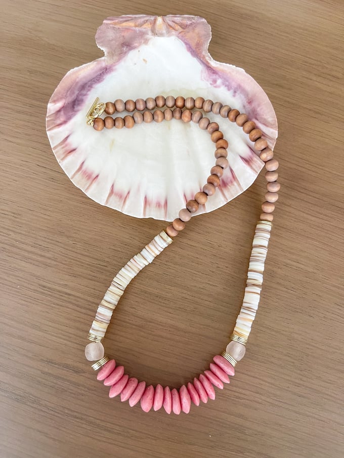 Image of Sweet Hibiscus Necklace