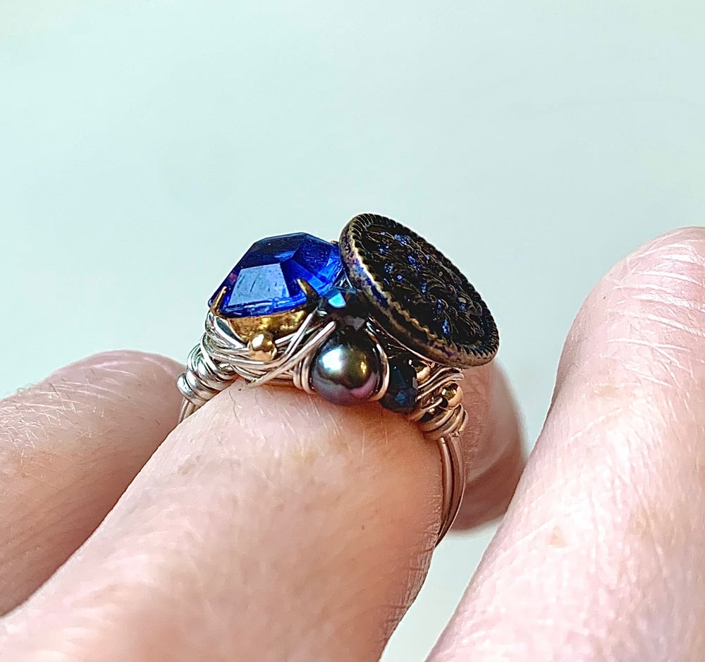 Image of "Adelia" Bouquet Ring