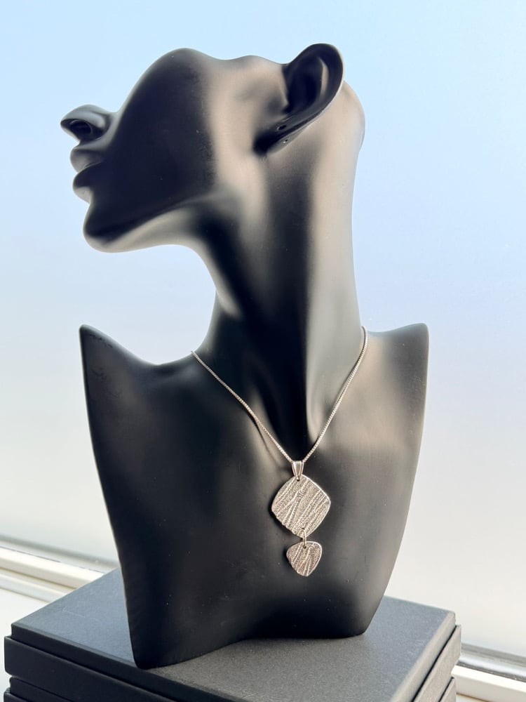 Image of The Groovy Vibe Pendant