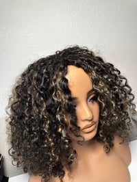 Image 3 of Refurbished wig 19