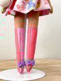 Image 4 of Classic Midi Daisy
