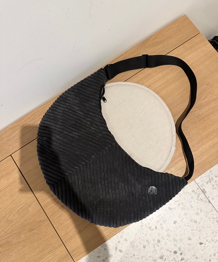Image of Crescent bag