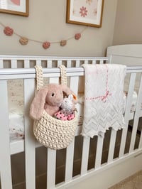 Image 2 of Crib chunky hanging basket