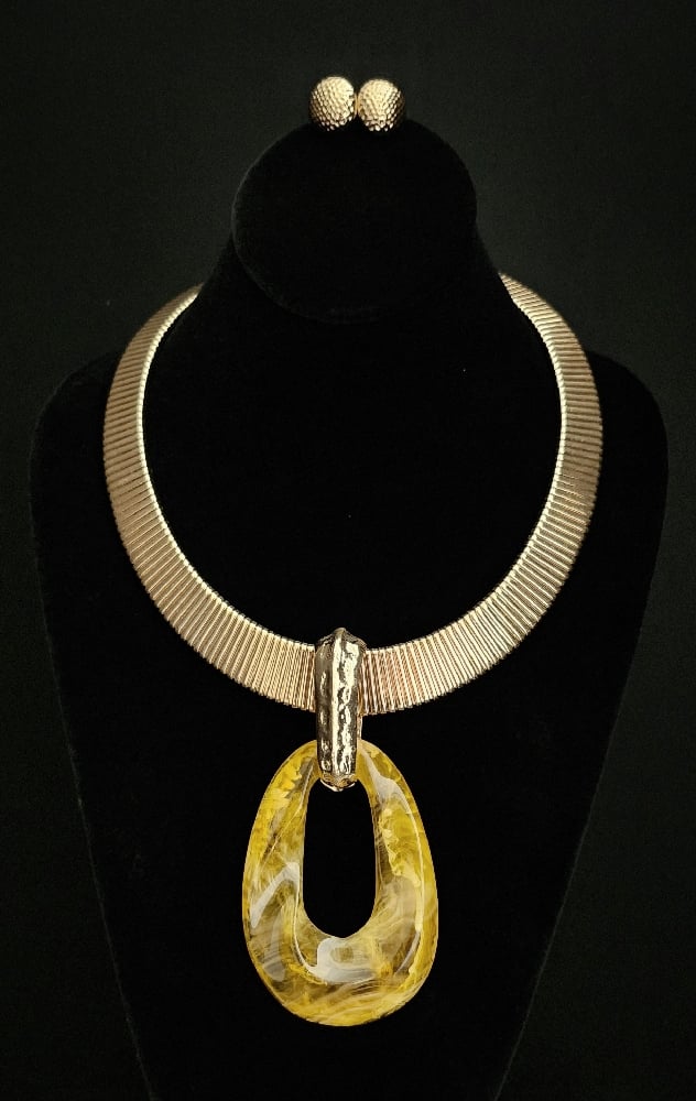 Image of Gold & Yellow Marbleized Necklace Set 
