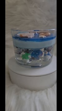 Image 3 of LisaStylez Presents: Vanilla-scented God is love all around the world glitter jelly  candle