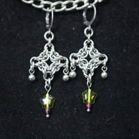 Chainmail diamond earrings with green stars and garnet 