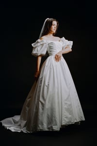 Image 4 of 1980s Bianche Flower