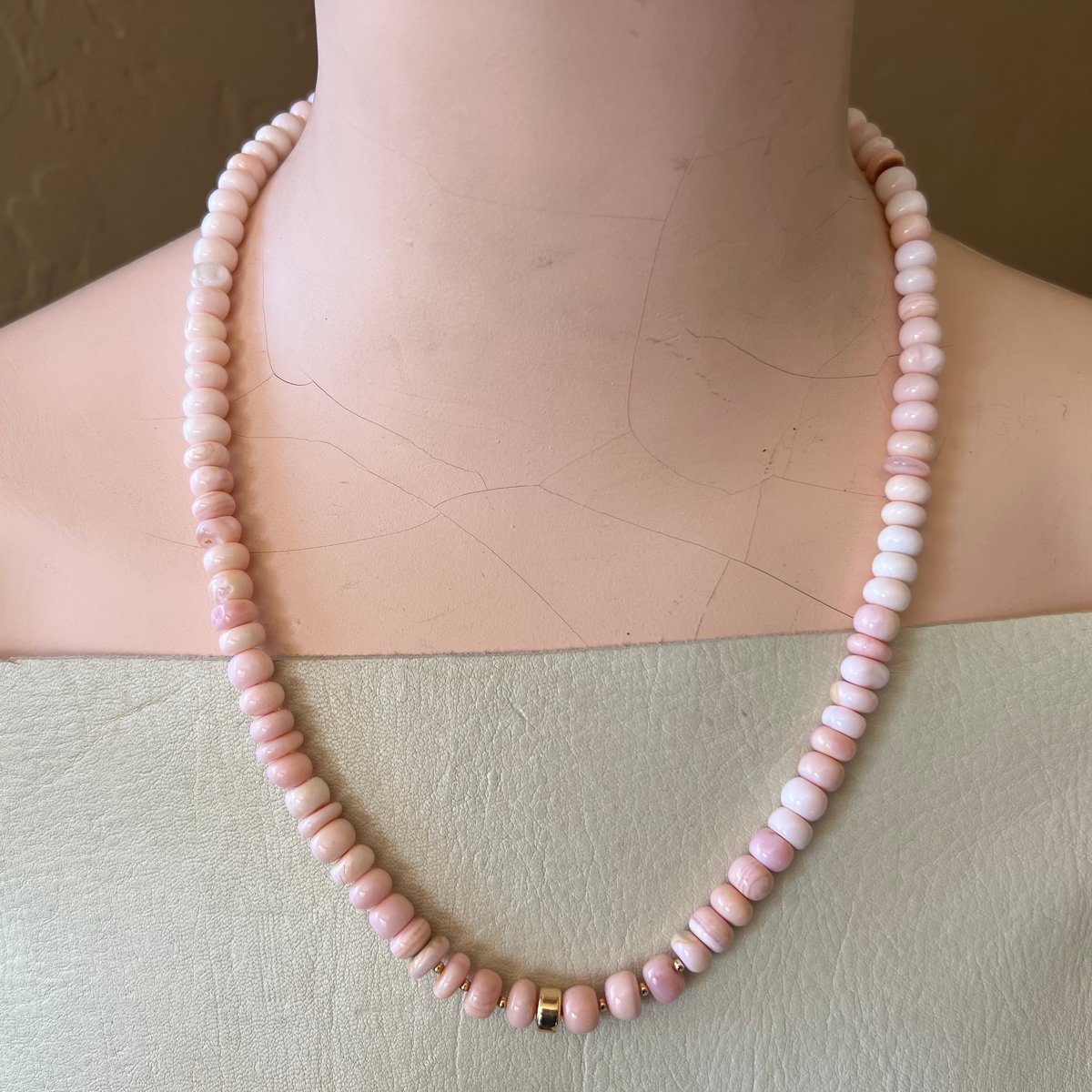 CLASSIC STRAND-pink opals medium