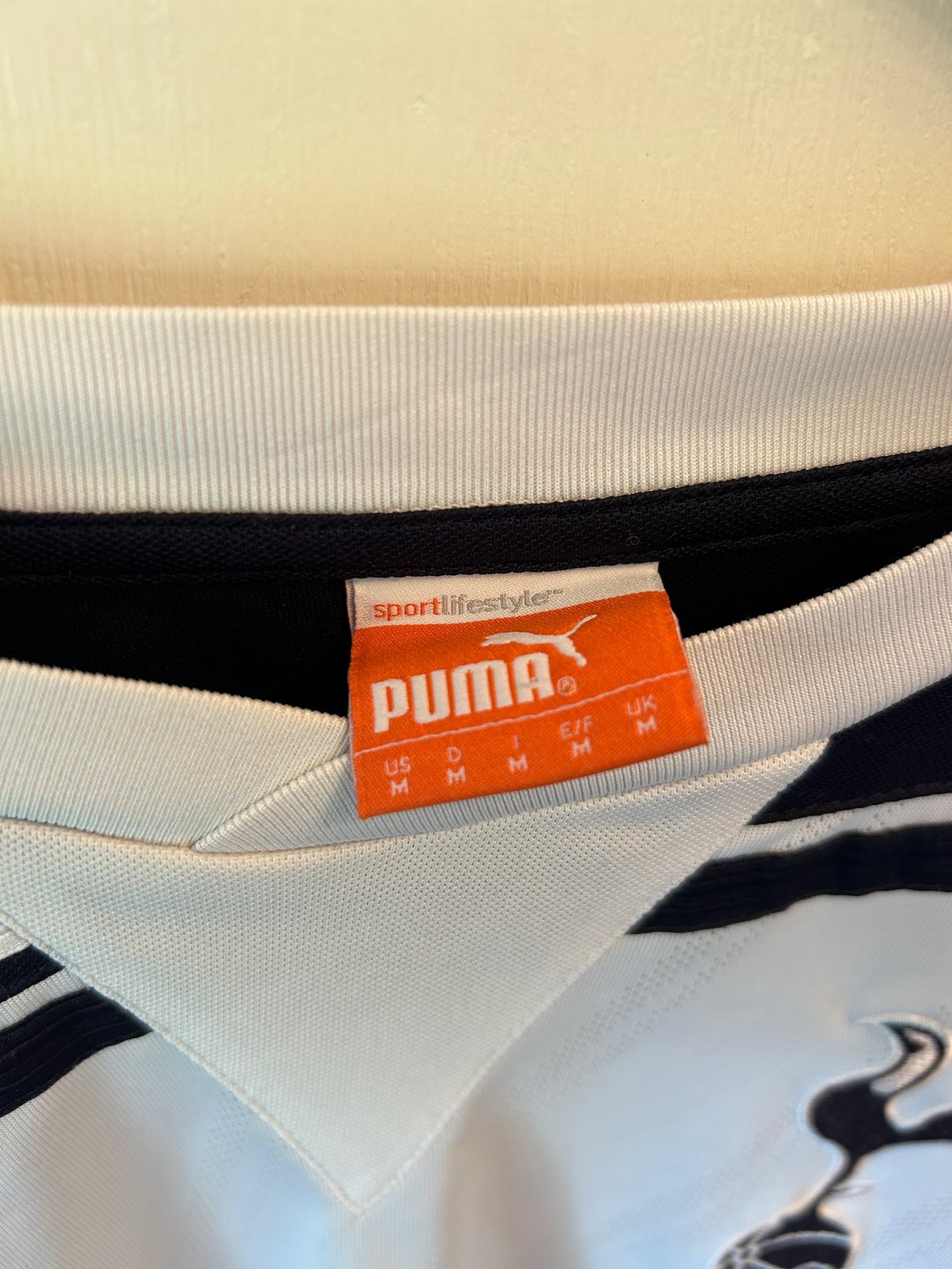 Image of Tottenham Hotspur “BALE 3” 2010/11 Home Shirt + PL patches (M)