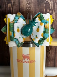 Image 2 of Pineapple Tumbler Straw Topper Bow – Tropical Summer Cup Accessory