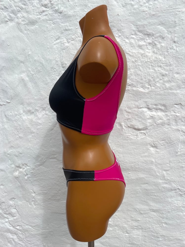 Image of Bikini brasileño Negro-Fucsia