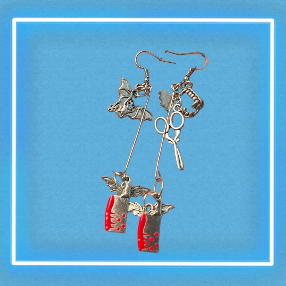 Cleaver Earrings 