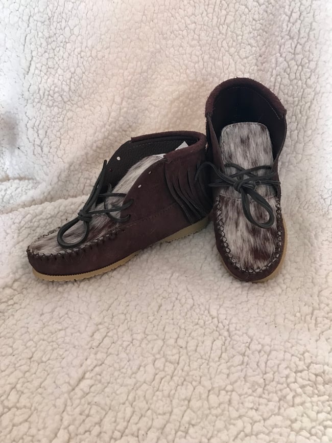 Tall ‘Roughout’ Cowhide Salt/Pepper-women’s moc 