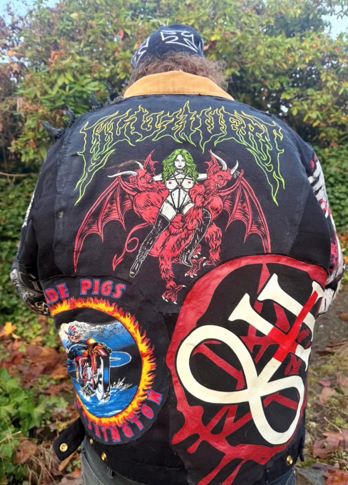 Multi Media Jacket size medium 