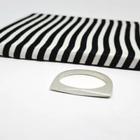 Image 3 of ​Anillo geométrico Aelita