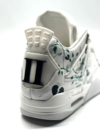 Image 3 of Women’s “Como Jordan” Air Jordan 4
