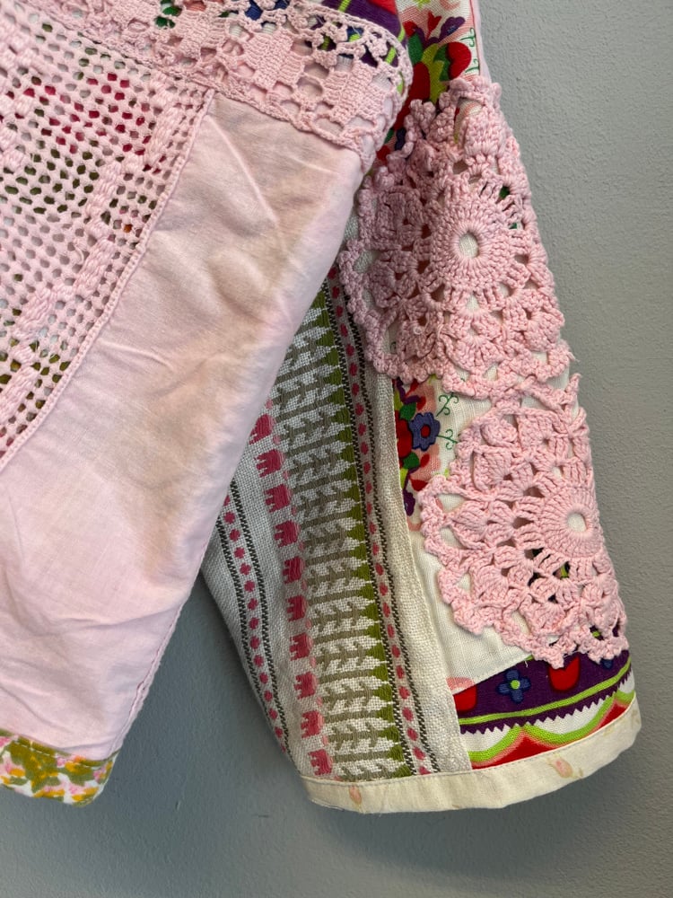 Image of Sunday puzzle jacket pink (xs-xl)