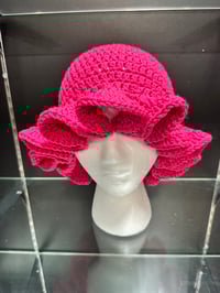 Image 1 of crochet bucket hat with wavy brim M