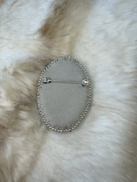 Image 5 of Broche lapin fleurs bleues 