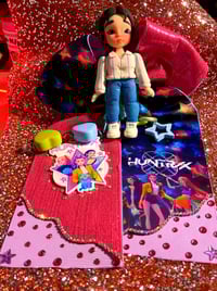 Image 8 of K POP DEMON HUNTER BIG BOW 