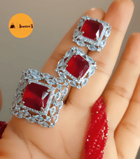Image 3 of Prava_Short Hydropotey Necklace Set 