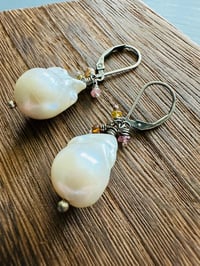 Image 11 of luxe baroque pearl earrings with tourmaline fringe