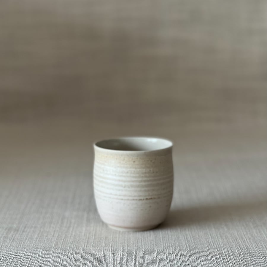 Image of MELLOW CURVED TUMBLER