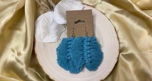 Image of Leaf Macramé Earrings: Tropical Blue 