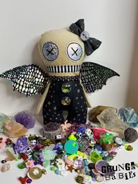 Image 1 of Shimmy Crow