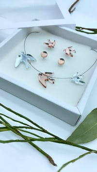 Image 3 of Stříbrný X Rose Gold zrcadlový Náhrdelnik Ptáčci