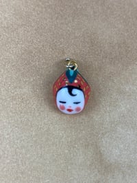 Image 5 of Strawbebes - Gold and Platinum Lustre options 