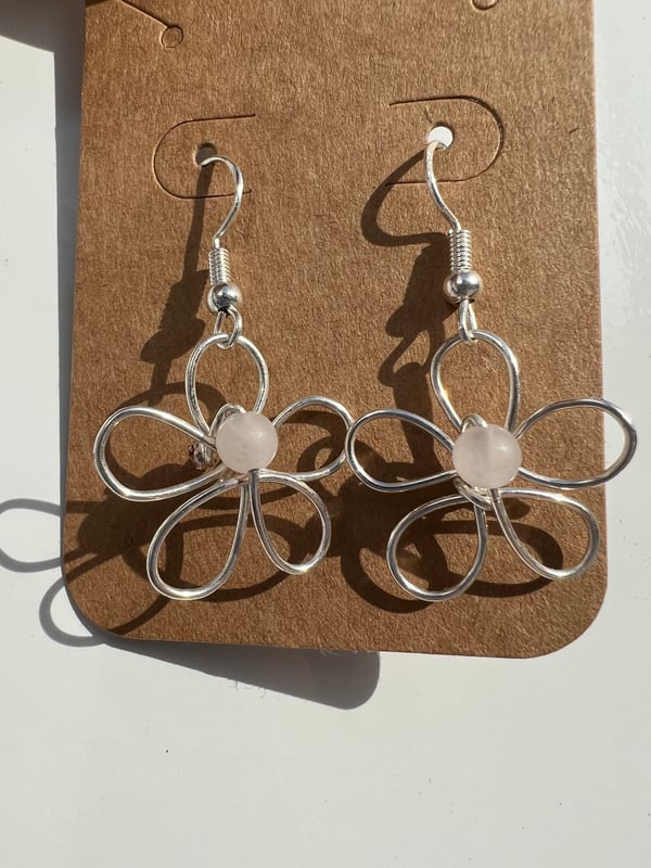 Image of Tiny tipsy daisies 