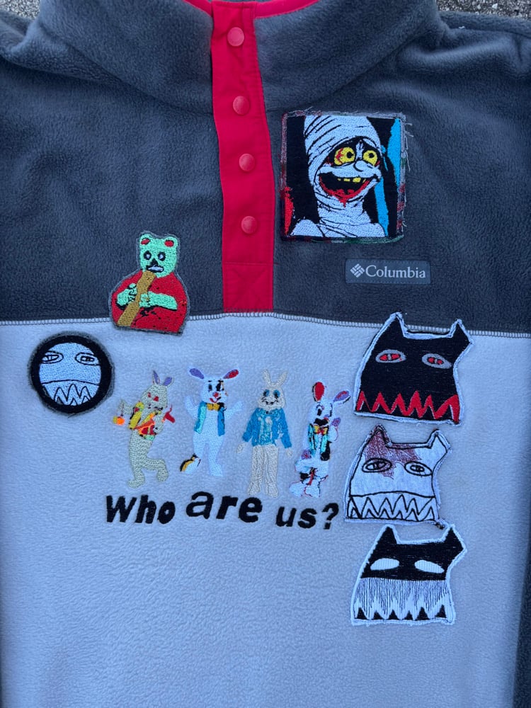 Who are us? Reloaded [XL] Image 3