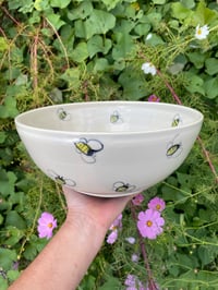 Image 7 of Large Bee Decorated Bowl